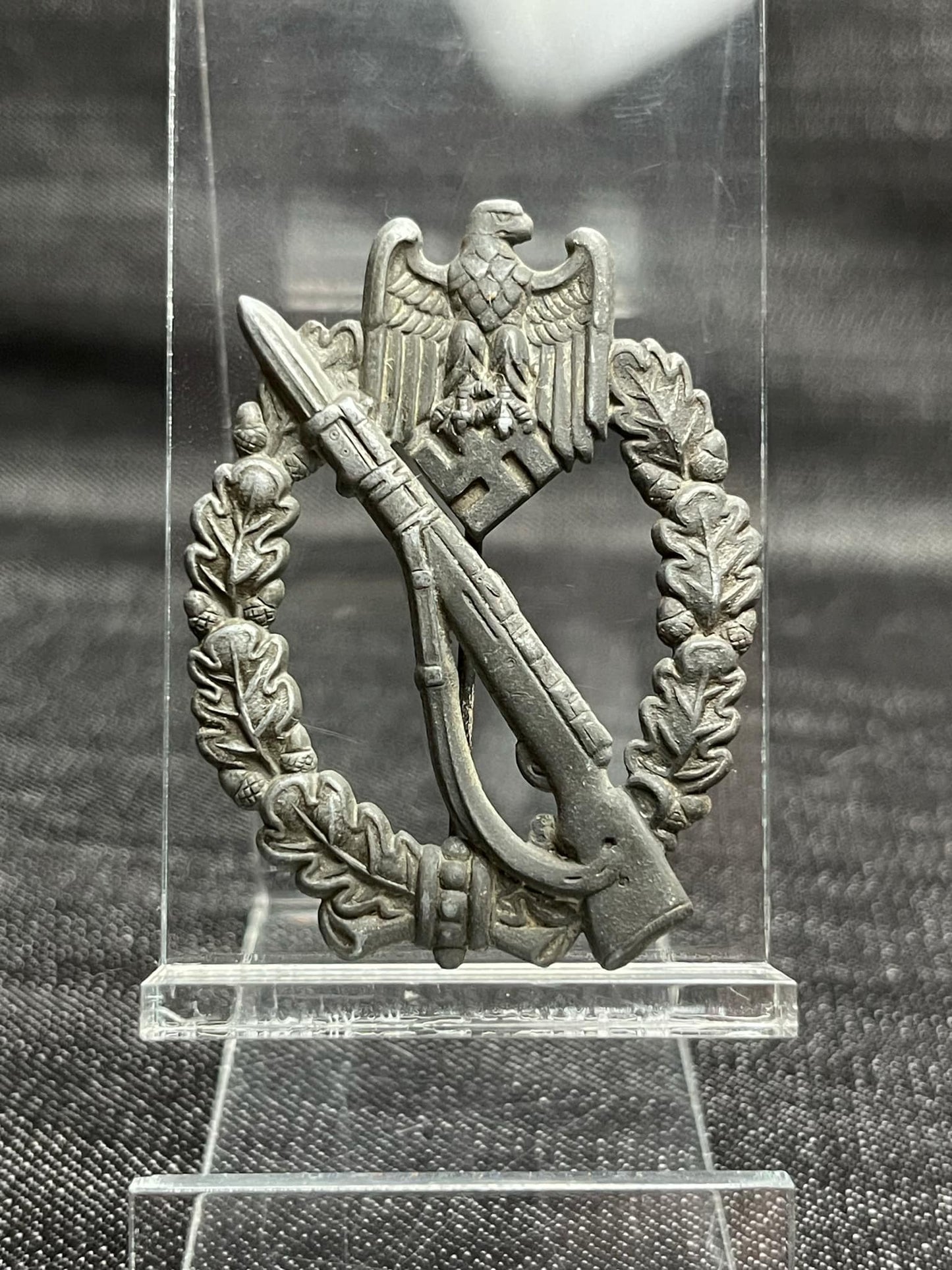 GERMAN WW2 INFANTRY ASSAULT BADGE LATE WAR SCHICKLE/MEYER HOLLOW TYPE