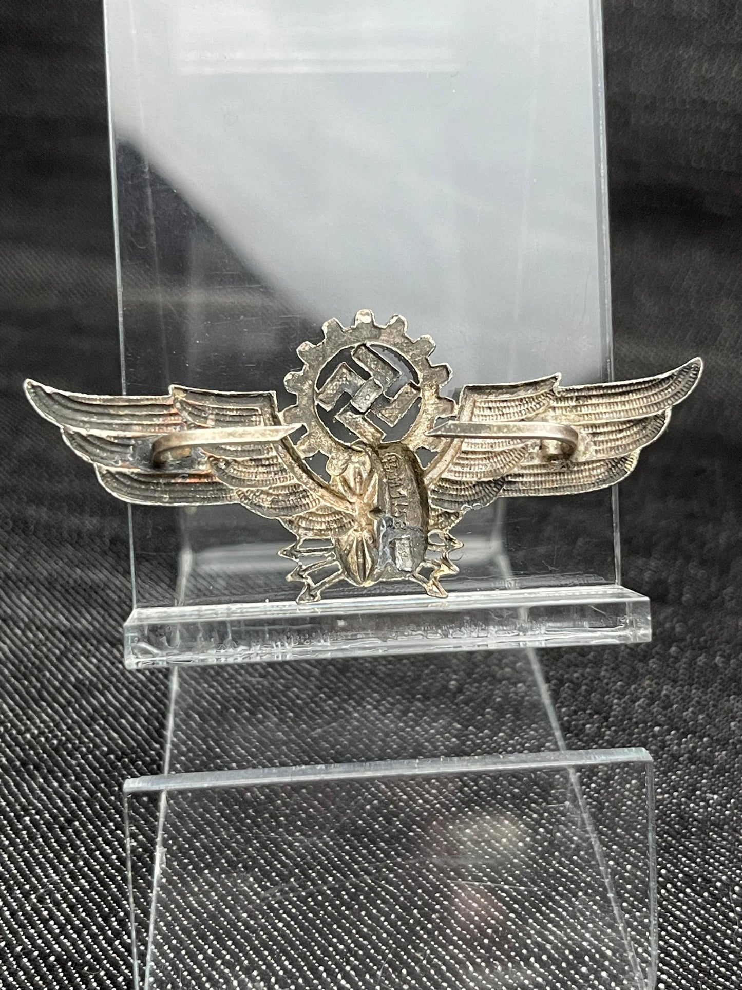 GERMAN WW2 ELECTRIC STREETCAR OPERATOR HAT INSIGNIA BY NUELLE & HUECK, LUDENSCHEID “RZM M1/53” RARE