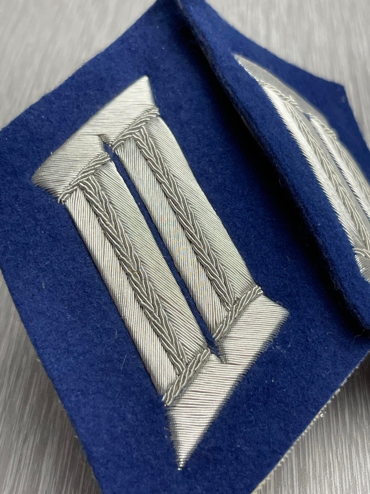 GERMAN WW2 MEDICAL OFFICER WAFFENROCK UNFINISHED MATCHING COLLAR TABS