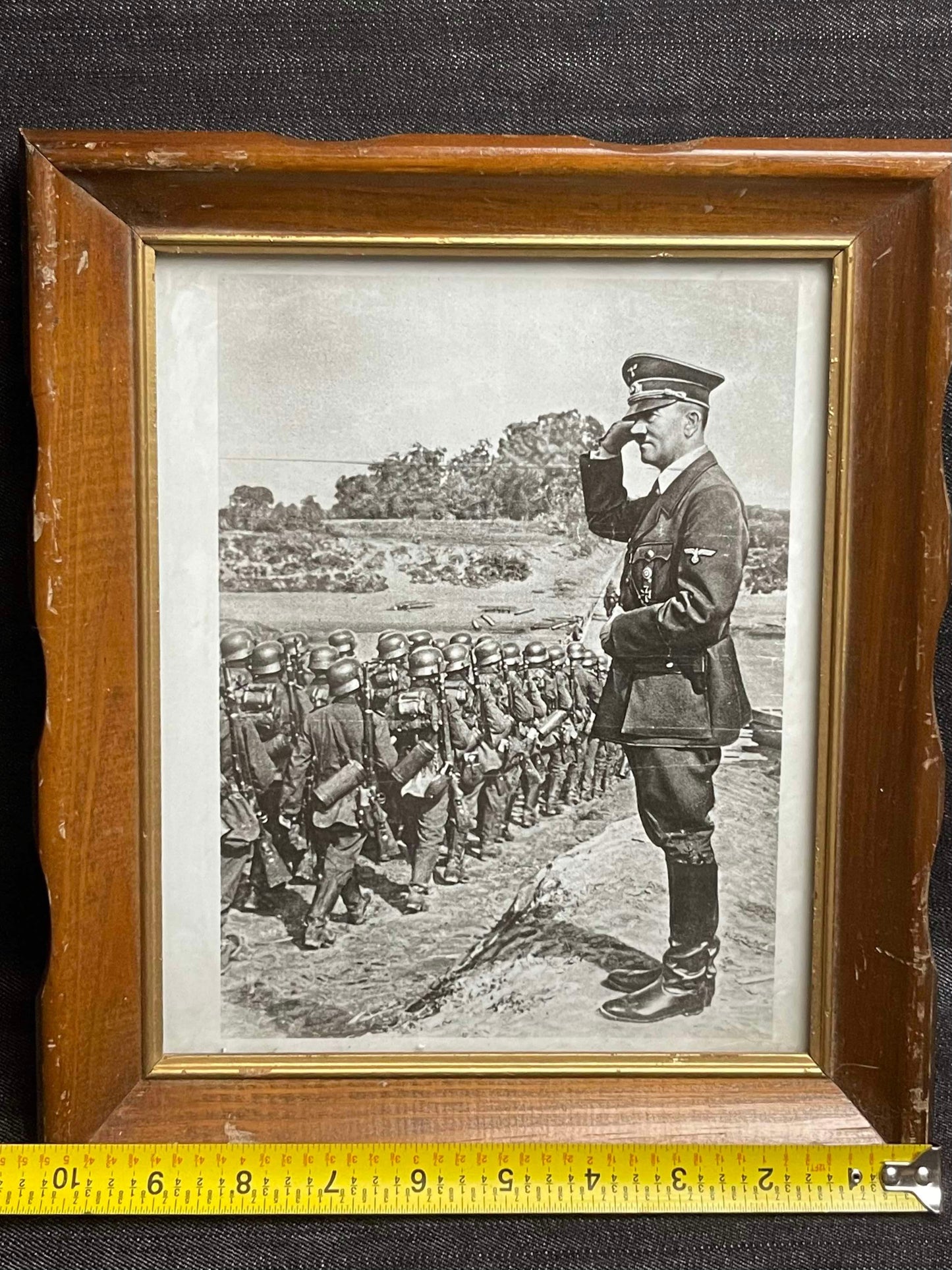 GERMAN WW2 FRAMED PHOTOGRAPH OF ADOLF HITLER SALUTING TROOPS