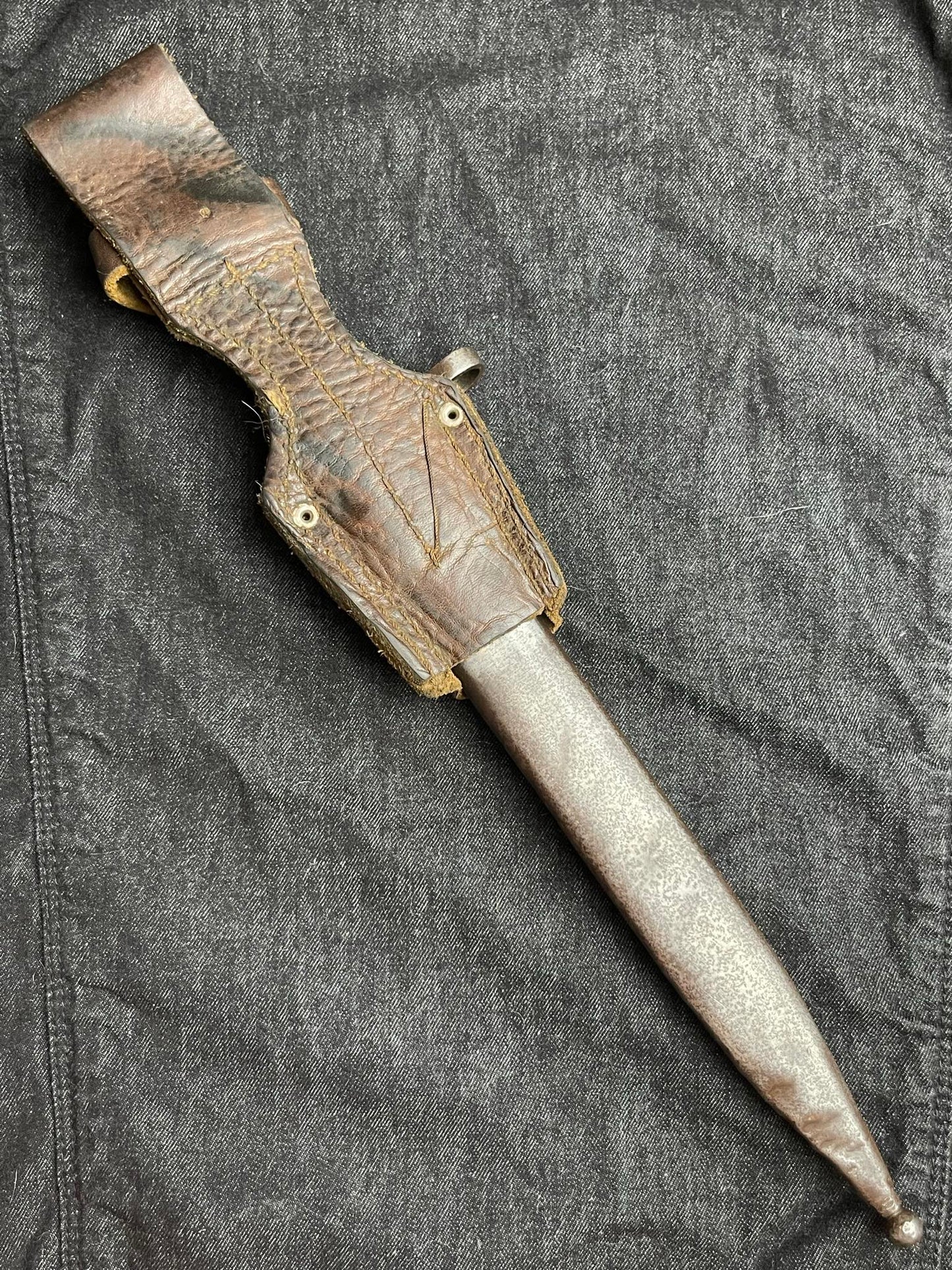 INTERESTING EARLY TURKISH ASKARI FABRIKA M1935 MAUSER BAYONET WITH FROG