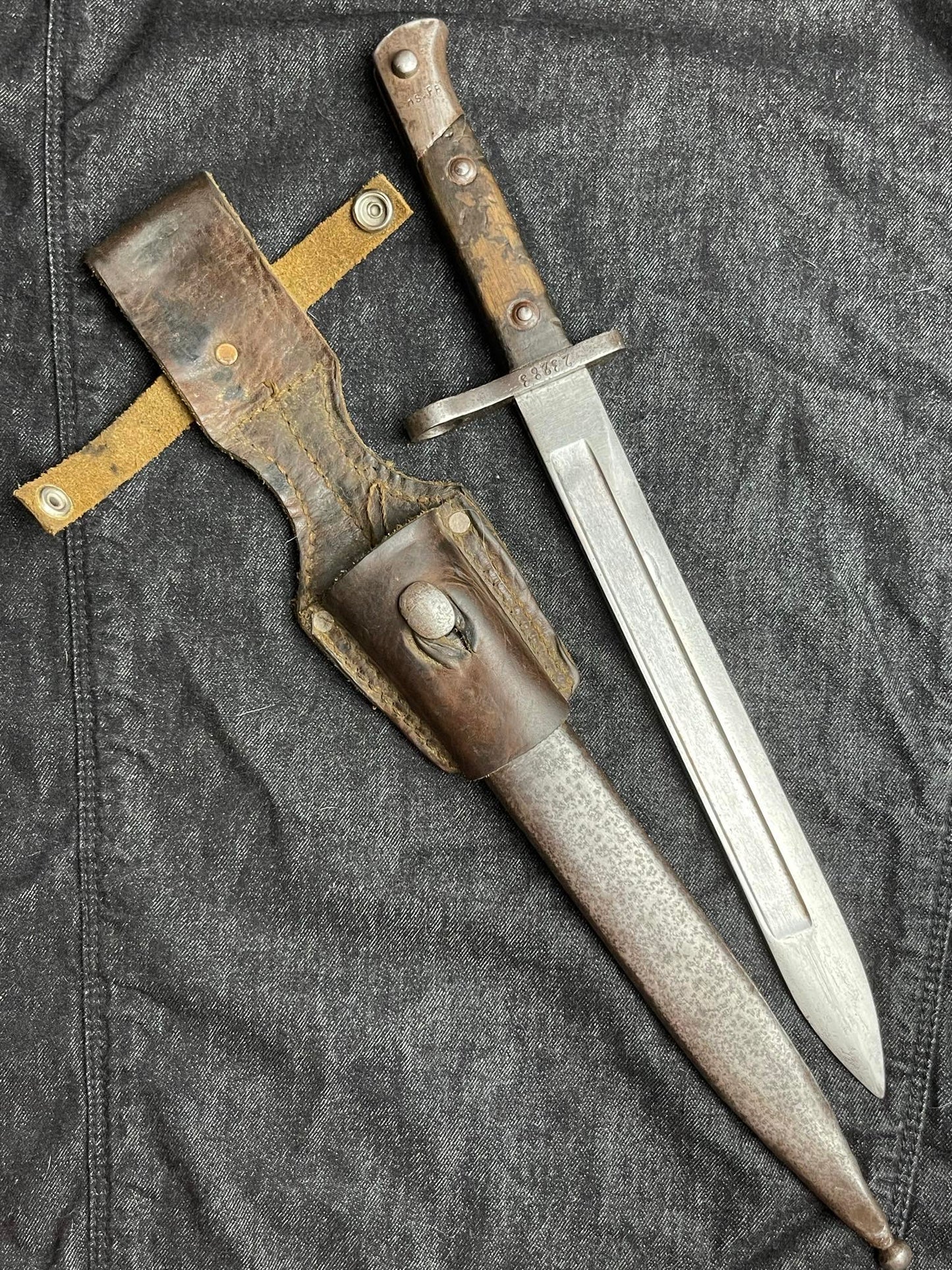 INTERESTING EARLY TURKISH ASKARI FABRIKA M1935 MAUSER BAYONET WITH FROG