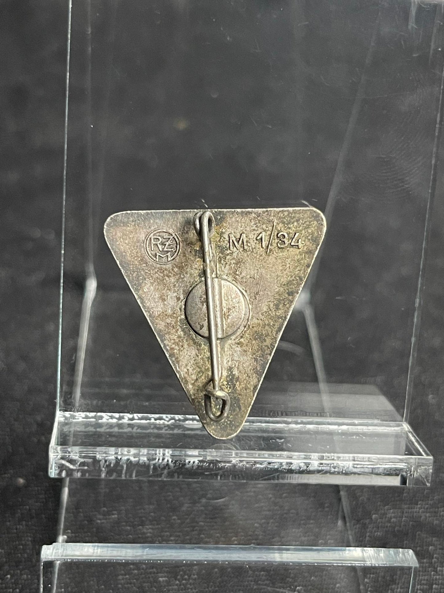 GERMAN WW2 "DEUTSCHES FRAUENWERK" BADGE BY KARL WURSTER