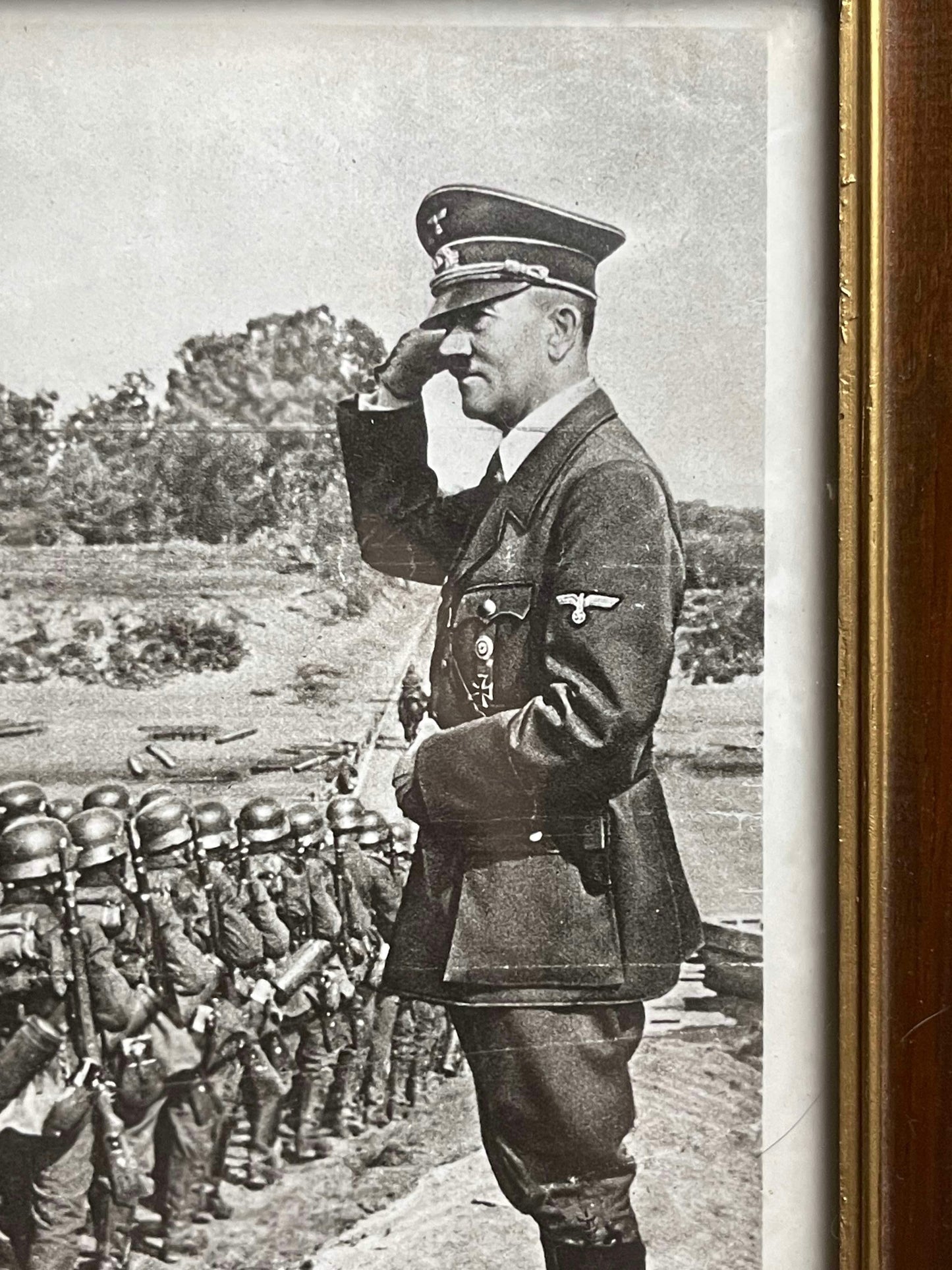 GERMAN WW2 FRAMED PHOTOGRAPH OF ADOLF HITLER SALUTING TROOPS