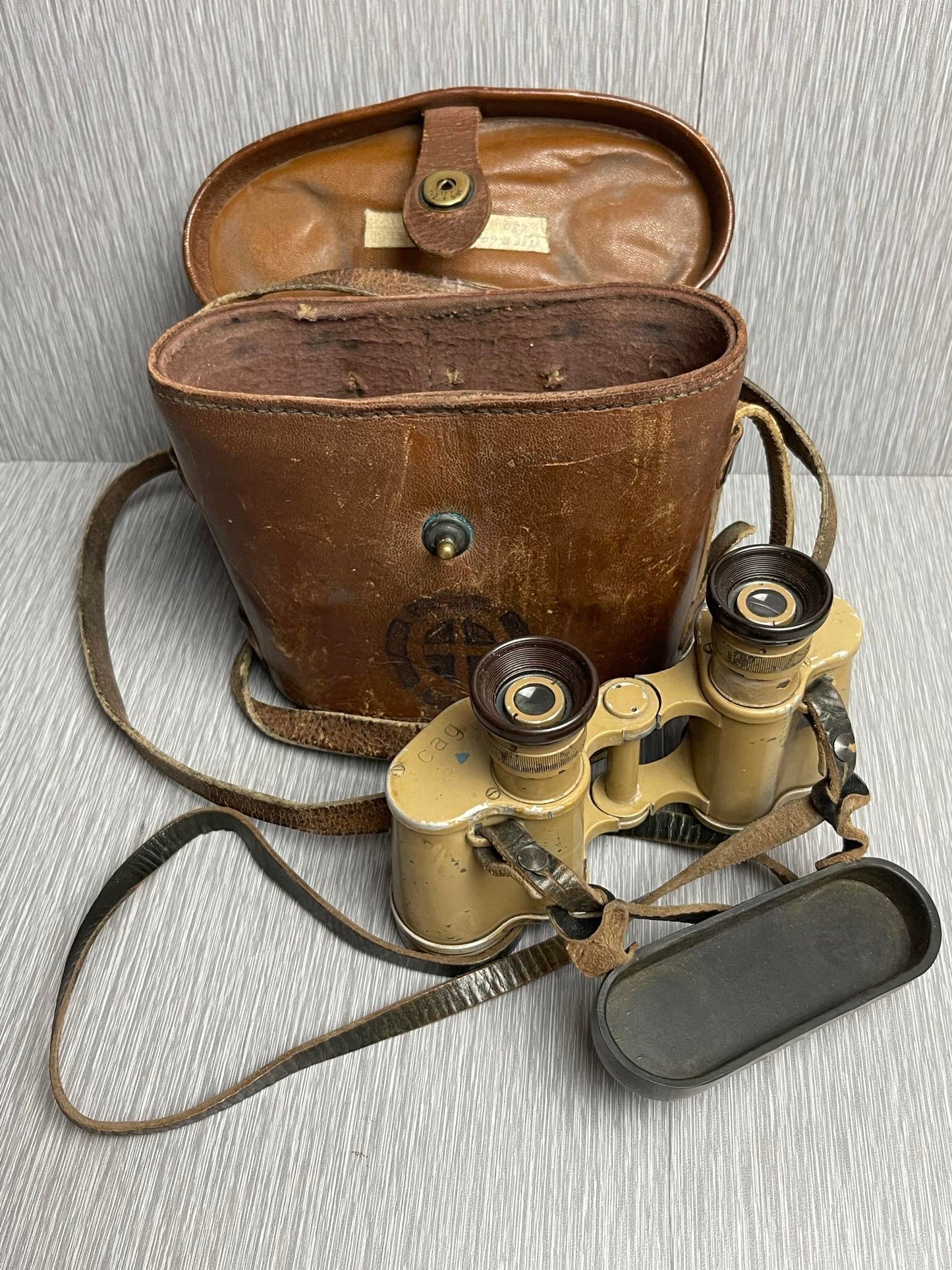 GERMAN WW2 DIENSTGLAS 6x30 TAN PAINTED ‘CAG’ BINOCULARS CAPTURED BY US G.I. MEDIC W/ LEATHER CASE NAMED!