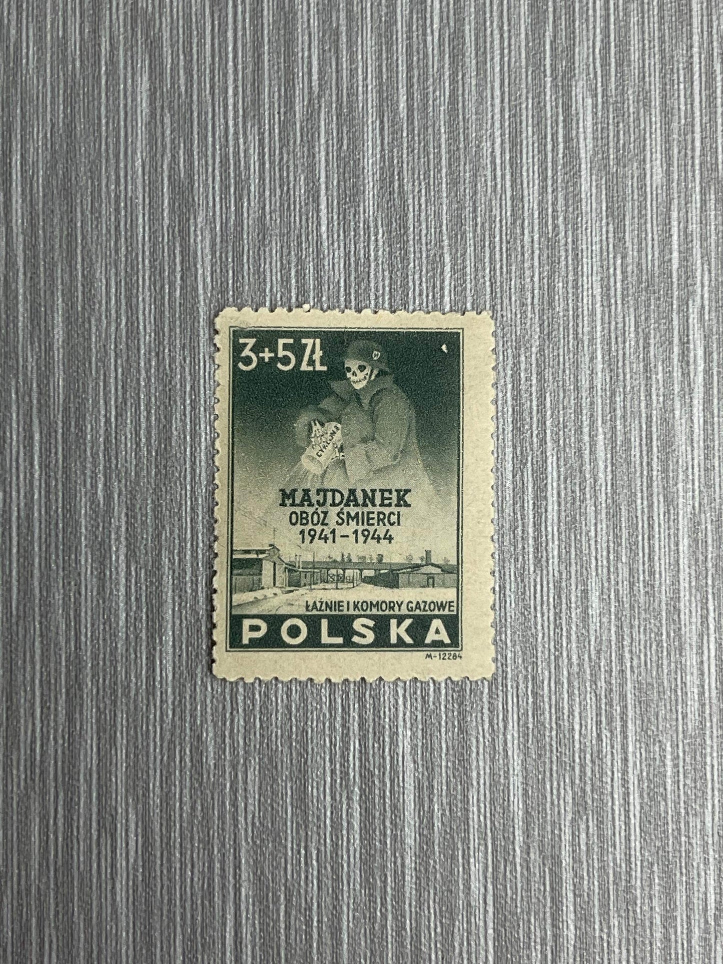 POLISH POST WW2 1946 STAMP COMMEMORATING THE LIBERATION OF A CONCENTRATION CAMP "MAJDANEK"